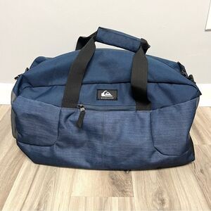 Quiksilver Duffel Bag Men’s Medium Shelter Moonlit Ocean Blue Weekender